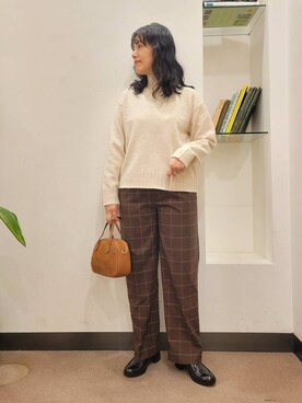 「アイテム（レインシューズ）」を使った、浪口　絵美さん（レディース・164cm）の冬コーディネート