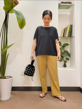 「ビーズバッグ」｜「アイテム（パンツ）」を使った、emiinamiiさん（レディース・164cm）の夏コーディネート