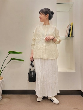 「URBAN RESEARCH DOORS（アーバンリサーチドアーズ）のアイテム（ボストンバッグ）」を使った、浪口　絵美さん（レディース・164cm）の春コーディネート