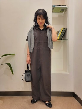 「アイテム（サロペット/オーバーオール）」を使った、浪口　絵美さん（骨格ウェーブ・レディース・164cm）の秋コーディネート