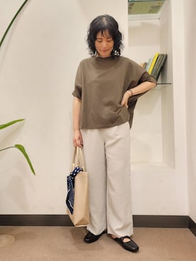 「パンツスタイル」｜「アイテム（財布/小物）」を使った、emiinamiiさん（レディース・164cm）の夏コーディネート