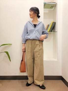 「URBAN RESEARCH DOORS（アーバンリサーチドアーズ）のスクエアトゥリボンミュール（サンダル）」を使った、浪口　絵美さん（レディース・164cm）の秋コーディネート