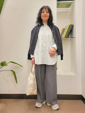 「URBAN RESEARCH DOORS(アーバンリサーチドアーズ)のアイテム(スニーカー)」を使った、浪口 絵美さん(レディース・164cm)の冬コーディネート