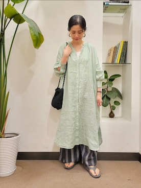 「ストライプパンツ」｜「アイテム（ワンピース/ドレス）」を使った、emiinamiiさん（レディース・164cm）の春コーディネート