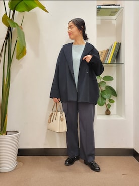 「ガウンコート」｜「アイテム（その他アウター）」を使った、emiinamiiさん（レディース・164cm）の冬コーディネート