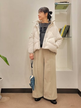 「アイテム（レインシューズ）」を使った、浪口　絵美さん（レディース・164cm）の冬コーディネート