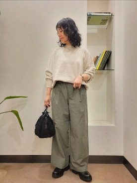 「POMTATA（ポンタタ）のPOMTATA　OTIS envan tote S（ハンドバッグ）」を使った、浪口　絵美さん（レディース・164cm）の秋コーディネート