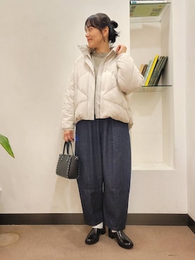 「アイテム（レインシューズ）」を使った、浪口　絵美さん（レディース・164cm）の秋コーディネート