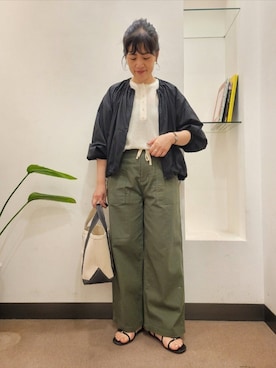 「URBAN RESEARCH DOORS（アーバンリサーチドアーズ）のアイテム（ブルゾン）」を使った、浪口　絵美さん（レディース・164cm）の春コーディネート