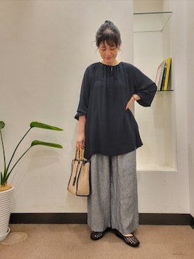 「RODE SKO（ロデスコ）のアイテム（バッグ）」を使った、浪口　絵美さん（レディース・164cm）の春コーディネート