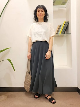 「骨格ウェーブ」｜「アイテム（スカート）」を使った、emiinamiiさん（レディース・164cm）の夏コーディネート