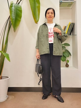 「レイヤード」｜「アイテム（その他アウター）」を使った、浪口　絵美さん（レディース・164cm）の秋コーディネート