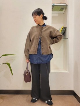 「URBAN RESEARCH DOORS（アーバンリサーチドアーズ）の2WAYスクエアショルダーバッグ（ショルダーバッグ）」を使った、浪口　絵美さん（レディース・164cm）の秋コーディネート