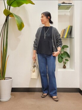 「ぺプラムトップス」｜「アイテム（バレエシューズ）」を使った、emiinamiiさん（レディース・164cm）の秋コーディネート