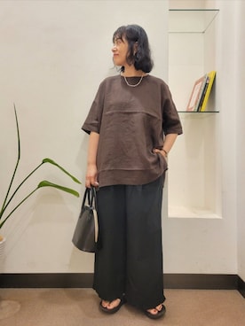 「OOFOS（ウーフォス）のOOFOS　OORIGINAL（サンダル）」を使った、浪口　絵美さん（レディース・164cm）の夏コーディネート