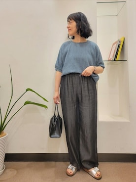 「URBAN RESEARCH DOORS（アーバンリサーチドアーズ）のドロストトートバッグ | 巾着バッグ/2WAY/ハンドバッグ（トートバッグ、ブラック系）」を使った、浪口　絵美さん（レディース・164cm）の夏コーディネート