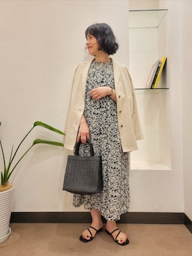 「URBAN RESEARCH DOORS（アーバンリサーチドアーズ）のラミー混ジャケット（ブルゾン、ベージュ系）」を使った、浪口　絵美さん（レディース・164cm）の夏コーディネート