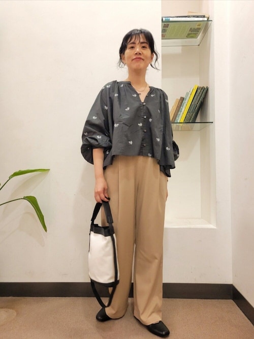 セール】リーフモチーフラメ刺繍ブラウス（シャツ/ブラウス）｜URBAN