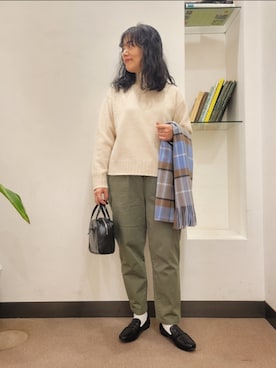 「URBAN RESEARCH DOORS（アーバンリサーチドアーズ）のタートルネックニット（ニット/セーター）」を使った、浪口　絵美さん（レディース・164cm）の冬コーディネート