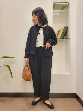 「アイテム（ノーカラージャケット）」を使った、浪口　絵美さん（レディース・164cm）の秋コーディネート