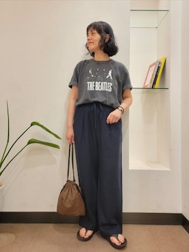 「BAICYCLON by Bagjack（バイシクロン バイ バグジャック）のBAICYCLON　EXCLUSIVE DRAW STRING BAG（ショルダーバッグ、ブラウン系）」を使った、浪口　絵美さん（レディース・164cm）の夏コーディネート