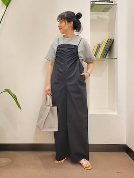 「初夏のお出掛けコーデ」｜「アイテム（オールインワン・サロペット）」を使った、emiinamiiさん（レディース・164cm）の春コーディネート