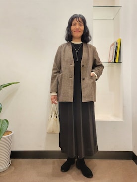 「アイテム（ノーカラージャケット）」を使った、浪口　絵美さん（レディース・164cm）の秋コーディネート