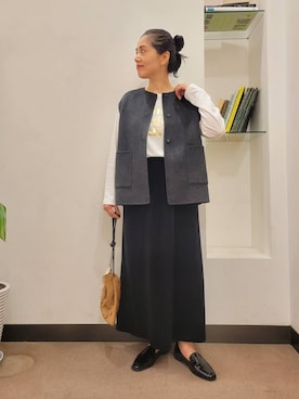 「レイヤード」｜「アイテム（その他アウター）」を使った、浪口　絵美さん（レディース・164cm）の秋コーディネート