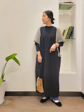 「アイテム（マフラー）」を使った、浪口　絵美さん（レディース・164cm）の秋コーディネート