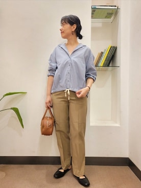 「URBAN RESEARCH DOORS（アーバンリサーチドアーズ）のスクエアトゥリボンミュール（サンダル）」を使った、浪口　絵美さん（レディース・164cm）の秋コーディネート