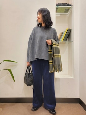 「アイテム（マフラー）」を使った、浪口　絵美さん（レディース・164cm）の秋コーディネート