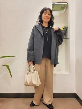 「オンオフ兼用」｜「アイテム（バッグ）」を使った、浪口　絵美さん（レディース・164cm）の秋コーディネート
