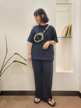 「OOFOS（ウーフォス）のOOFOS　OORIGINAL（サンダル）」を使った、浪口　絵美さん（レディース・164cm）の夏コーディネート