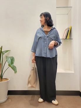 「URBAN RESEARCH DOORS（アーバンリサーチドアーズ）のアイテム（タンクトップ）」を使った、浪口　絵美さん（レディース・164cm）の秋コーディネート