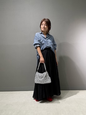 「URBAN RESEARCH DOORS（アーバンリサーチドアーズ）のシアーデニムシャツ（シャツ/ブラウス）」を使った、kobayashimarikoさん（レディース・153cm）の夏コーディネート