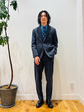 「アイテム（スーツパンツ）」を使った、teeさん（メンズ・175cm）の秋コーディネート