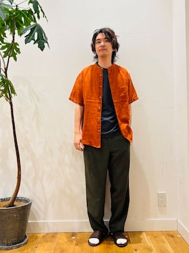 「URBAN RESEARCH DOORS（アーバンリサーチドアーズ）のアイテム」を使った、teeさん（メンズ・175cm）の春コーディネート