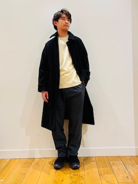 「アイテム（ステンカラーコート）」を使った、teeさん（メンズ・175cm）の冬コーディネート