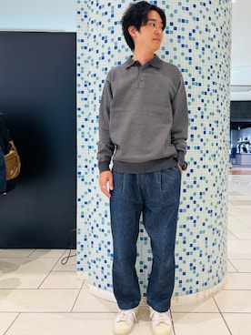 「URBAN RESEARCH DOORS（アーバンリサーチドアーズ）の『UR TECH』200日ニット ポロ 26AW（ニット/セーター、グレー系）」を使った、takuさん（メンズ・175cm）の秋コーディネート