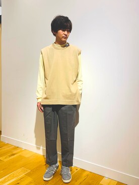 「URBAN RESEARCH（アーバンリサーチ）のアイテム（スラックス）」を使った、MATSUMOTOさん（メンズ・175cm）の春コーディネート