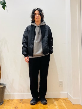 「アイテム（MA-1）」を使った、teeさん（メンズ・175cm）の秋コーディネート