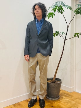 「アイテム（スーツパンツ）」を使った、teeさん（メンズ・175cm）の秋コーディネート