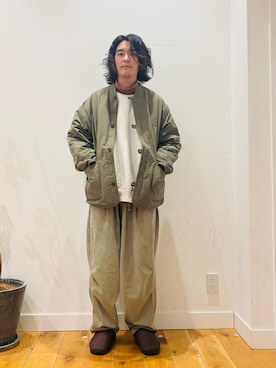 「アイテム（チノパンツ）」を使った、teeさん（メンズ・175cm）の秋コーディネート