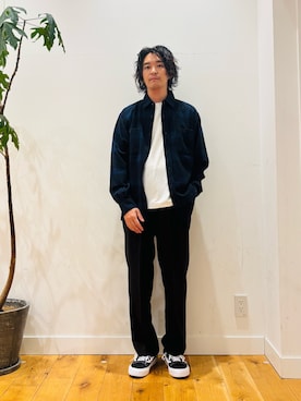 「秋のシャツ着こなし術」｜「アイテム（シューズ）」を使った、teeさん（メンズ・175cm）の秋コーディネート