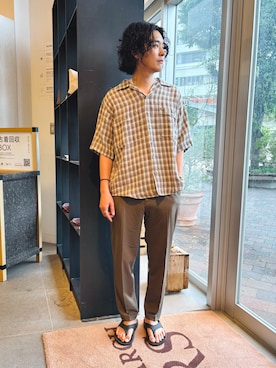 「URBAN RESEARCH DOORS（アーバンリサーチドアーズ）のFORK&SPOON　フレンチリネンオープンカラーショートスリーブシャツ（シャツ/ブラウス、ベージュ系）」を使った、takuさん（メンズ・175cm）の夏コーディネート