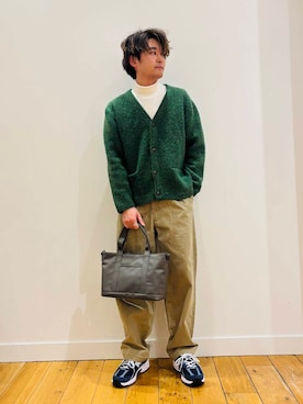 「冬の差し色コーデ」｜「アイテム（バッグ）」を使った、takuさん（メンズ・175cm）の冬コーディネート