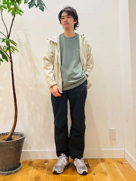 「アイテム（ナイロンジャケット、ホワイト系）」を使った、MATSUMOTOさん（メンズ・175cm）の春コーディネート