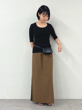 「アイテム（ボディバッグ/ウエストポーチ）」を使った、YURIさん（レディース・155cm）の秋コーディネート