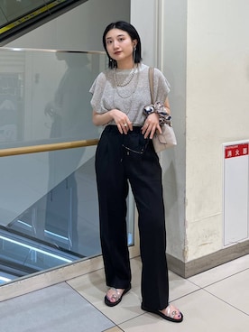 「アイテム（シュシュ）」を使った、遥さん（レディース・156cm）の夏コーディネート