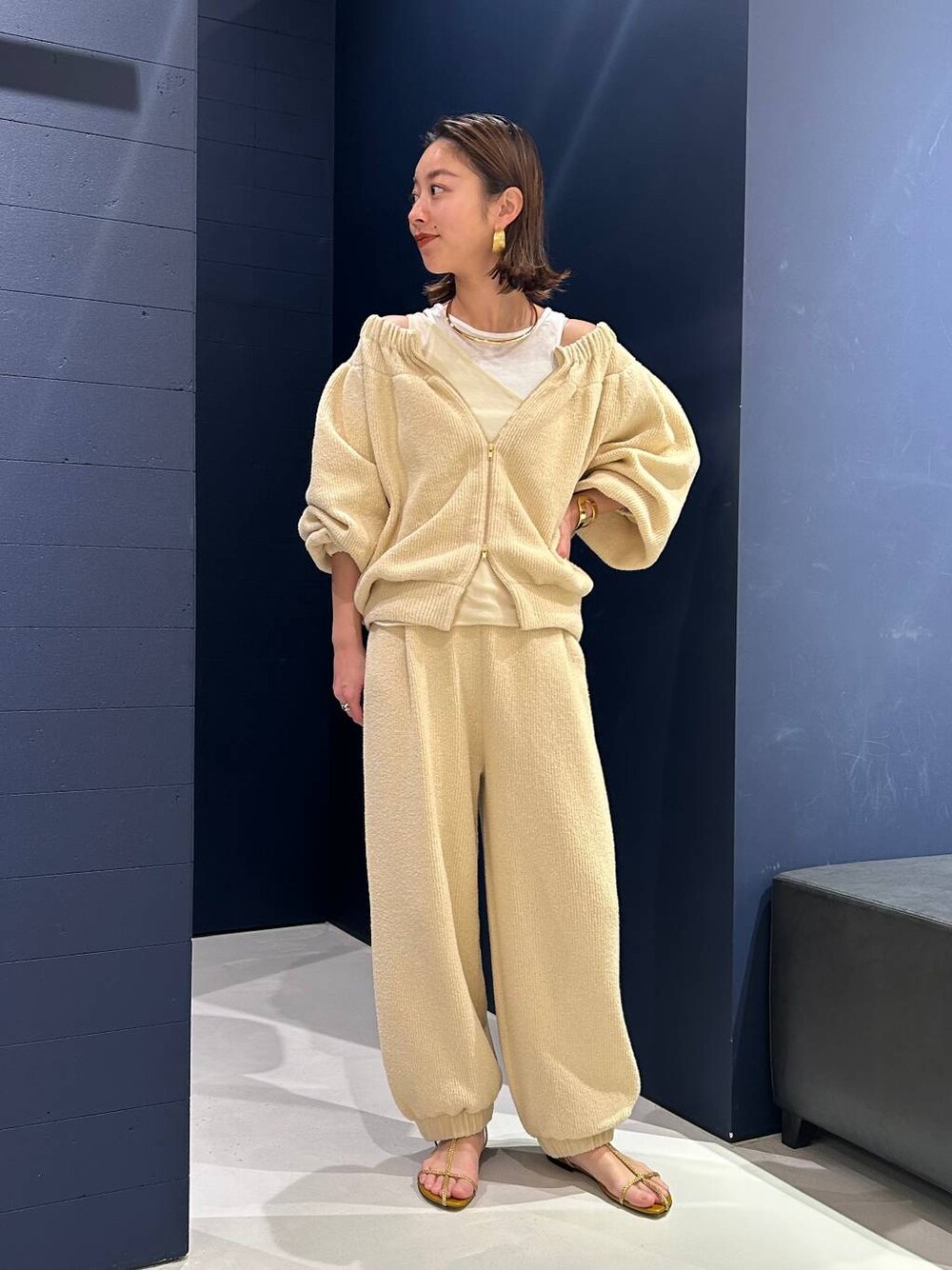 Curensology ブークレニットジップカーディガン美品 Curensology ブークレニットジップカーディガン